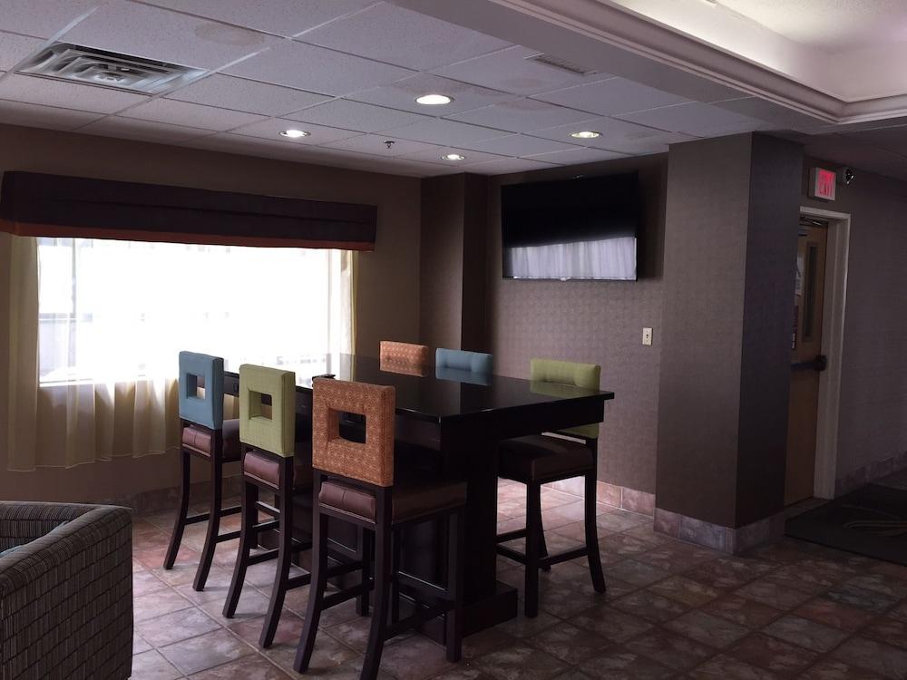 Spark By Hilton Wytheville East Main Street Экстерьер фото