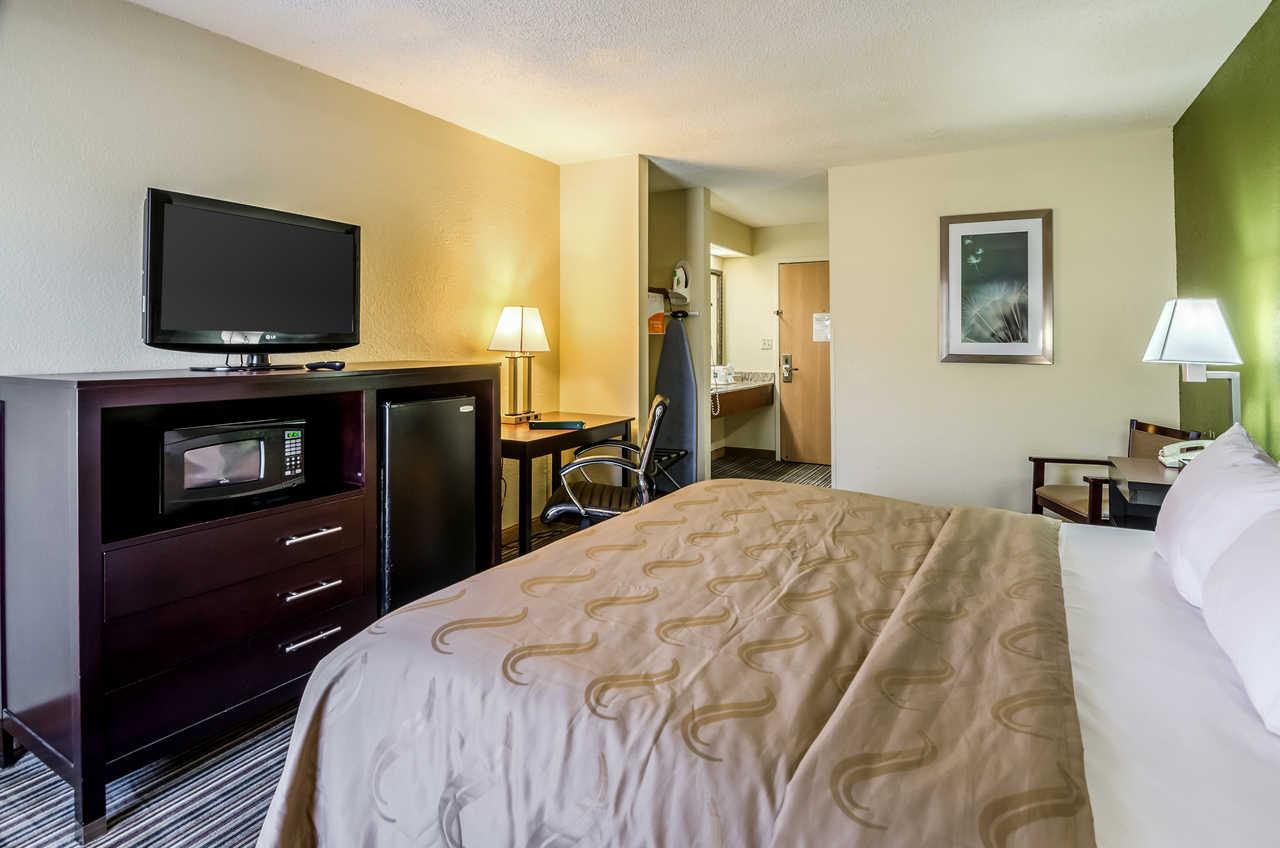 Spark By Hilton Wytheville East Main Street Экстерьер фото