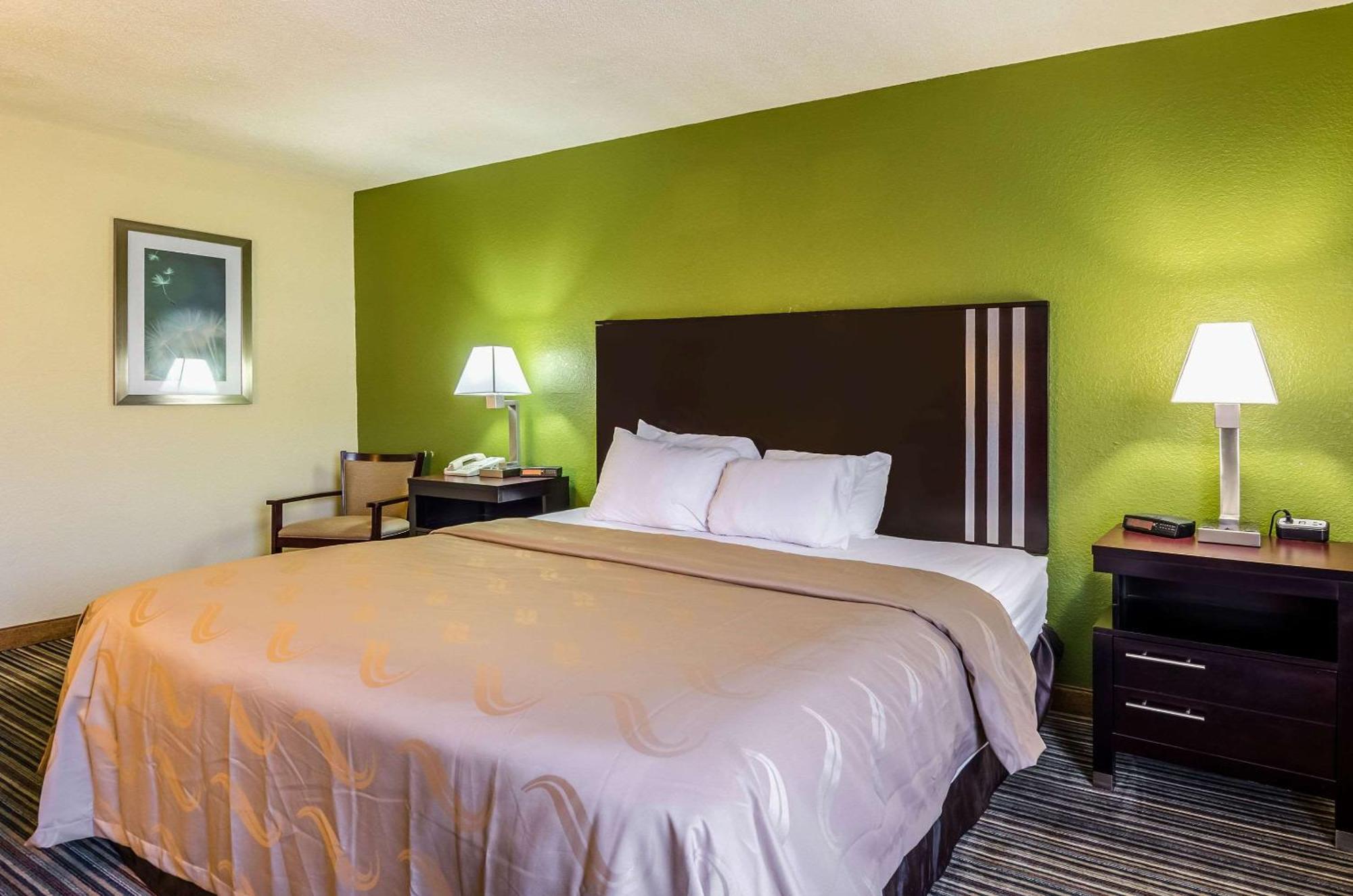 Spark By Hilton Wytheville East Main Street Экстерьер фото