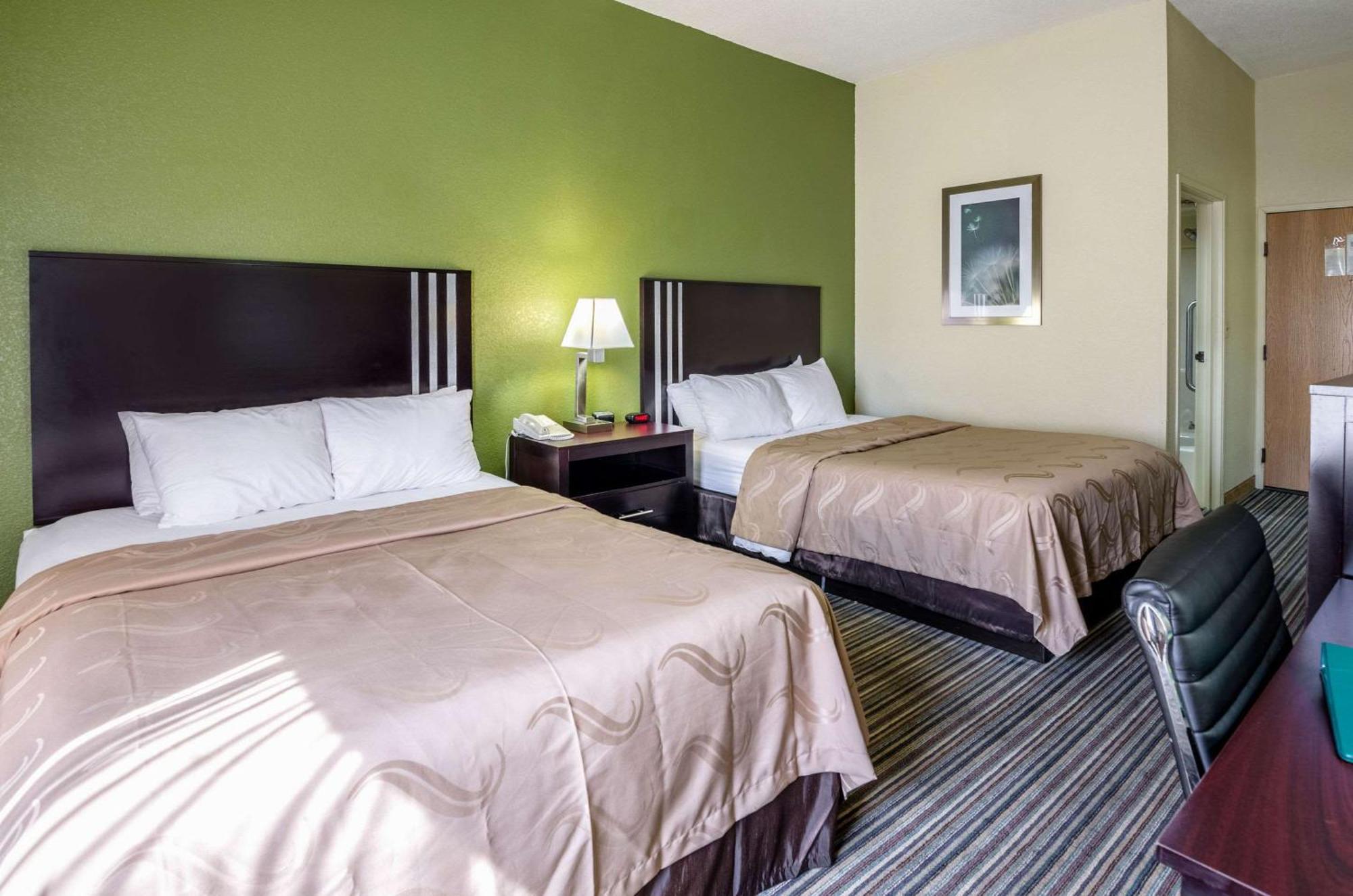 Spark By Hilton Wytheville East Main Street Экстерьер фото