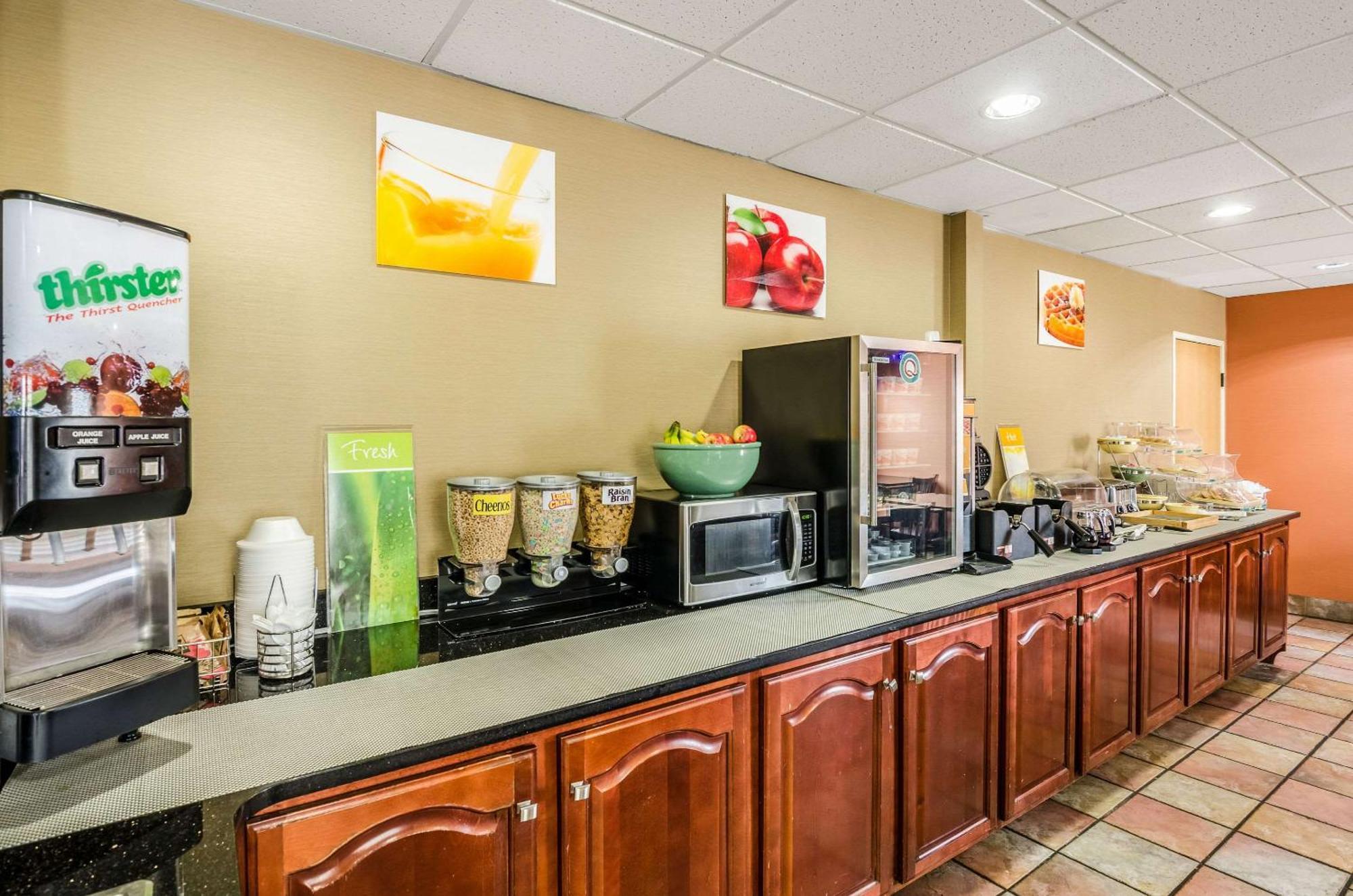 Spark By Hilton Wytheville East Main Street Экстерьер фото