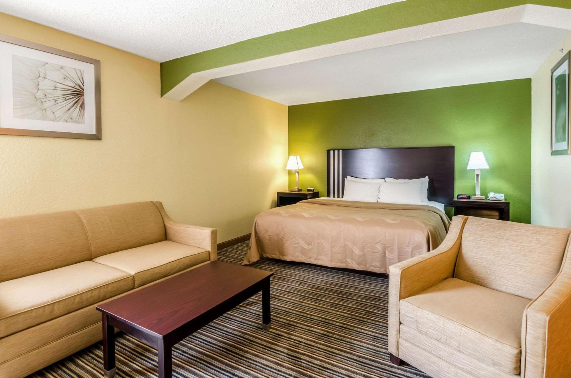 Spark By Hilton Wytheville East Main Street Экстерьер фото