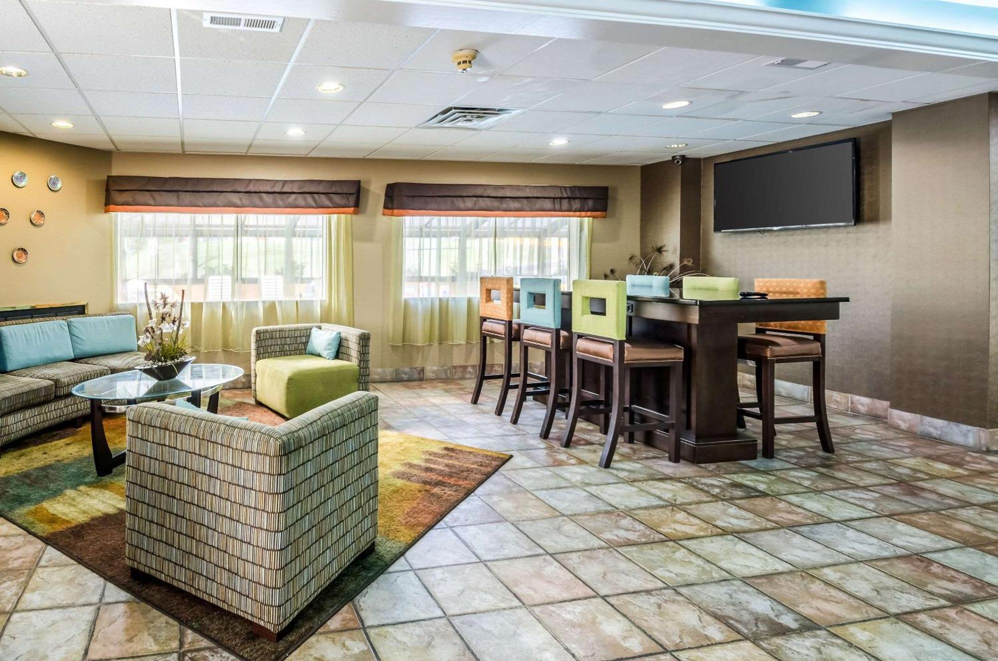 Spark By Hilton Wytheville East Main Street Экстерьер фото