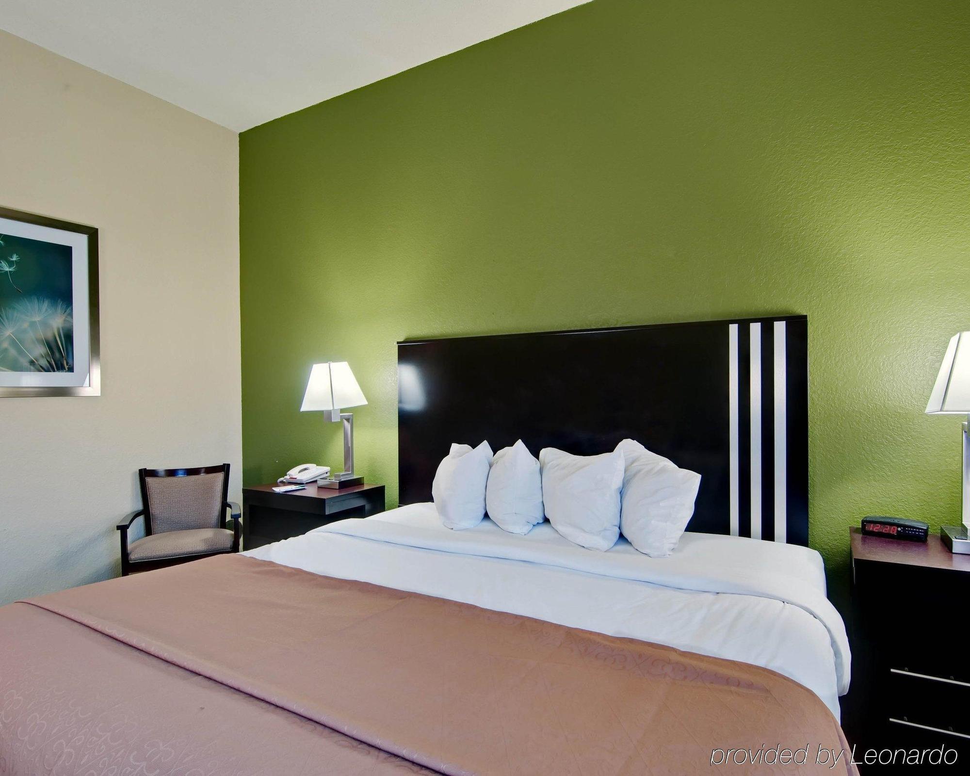 Spark By Hilton Wytheville East Main Street Экстерьер фото