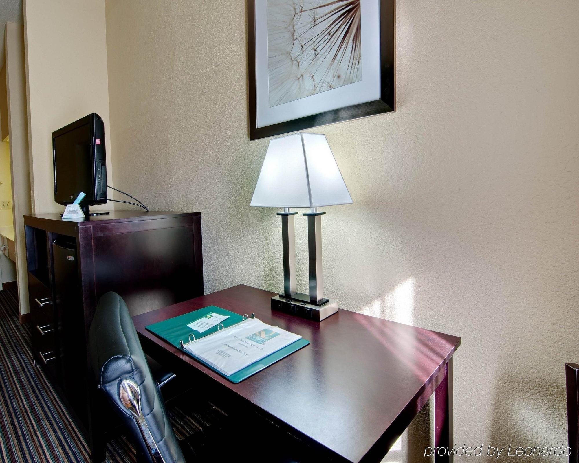 Spark By Hilton Wytheville East Main Street Экстерьер фото