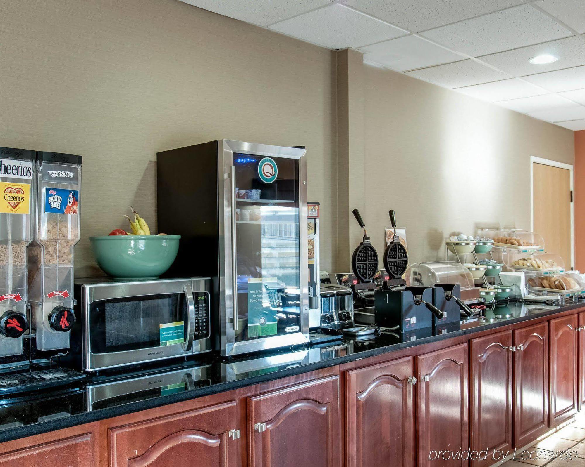 Spark By Hilton Wytheville East Main Street Экстерьер фото