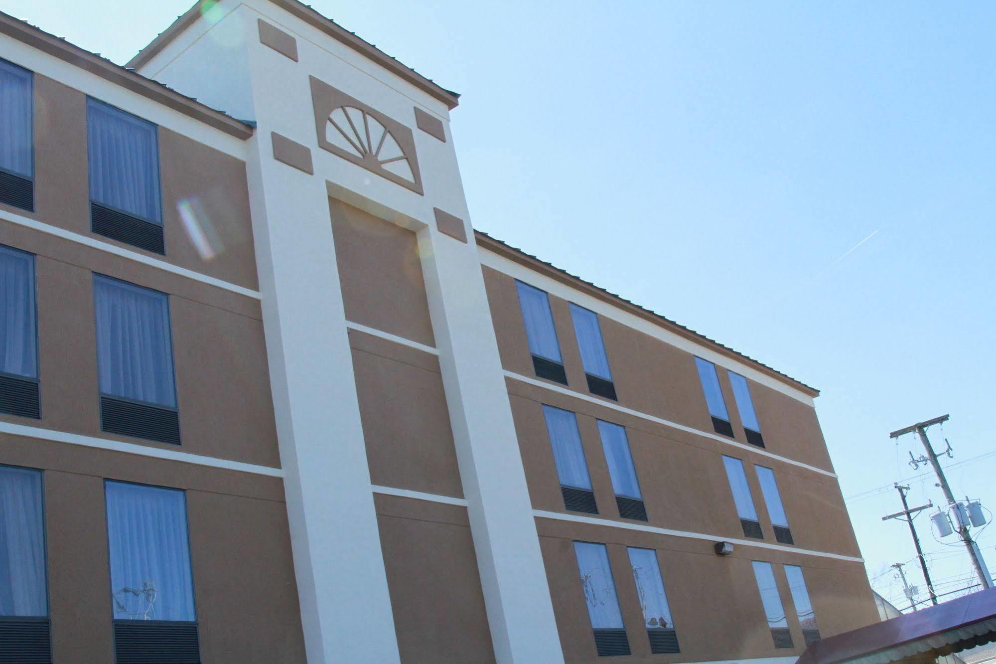 Spark By Hilton Wytheville East Main Street Экстерьер фото