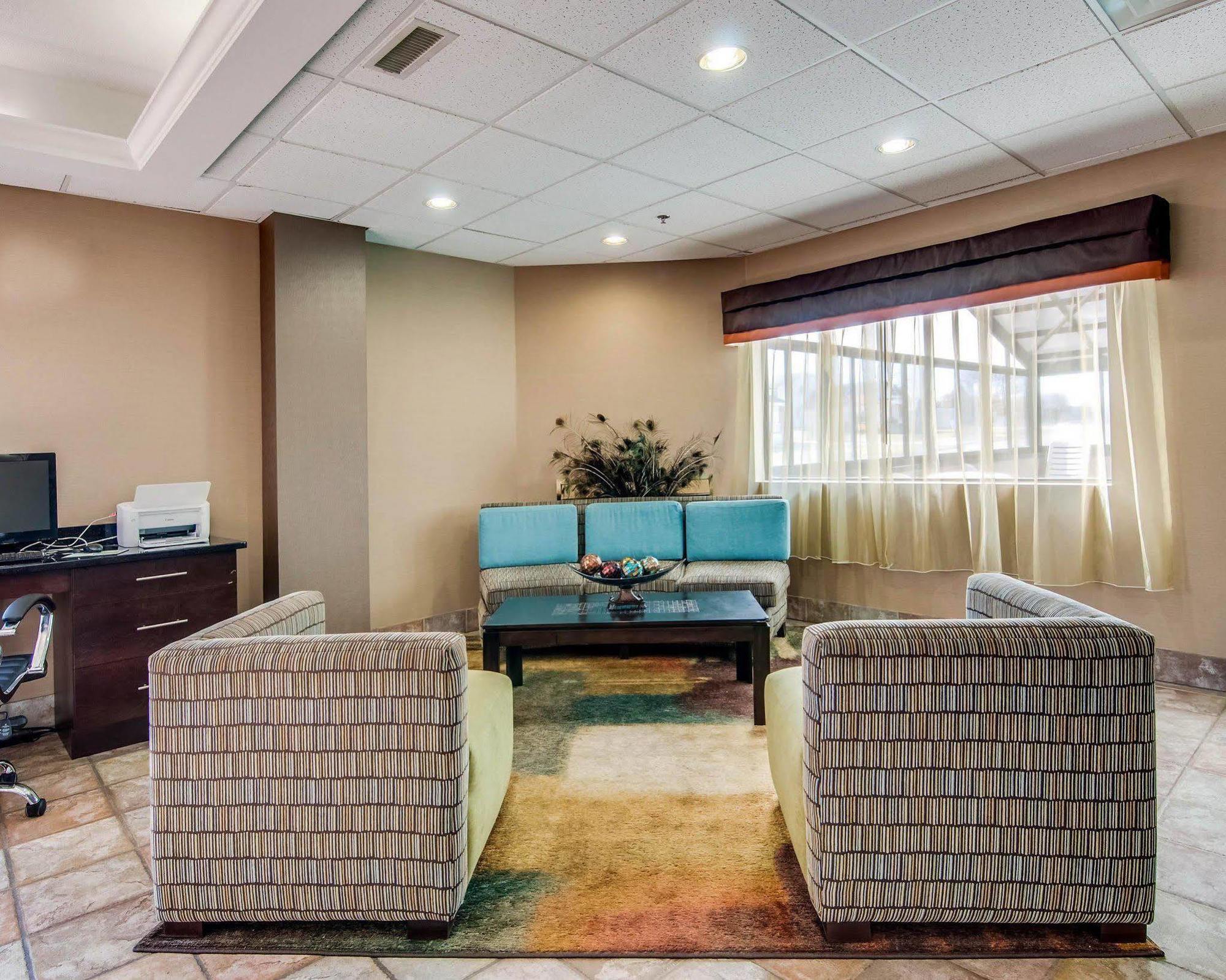 Spark By Hilton Wytheville East Main Street Экстерьер фото